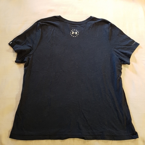 Under Armour women's  2xl blue tshirt Believe in Heros shirt - Picture 5 of 5